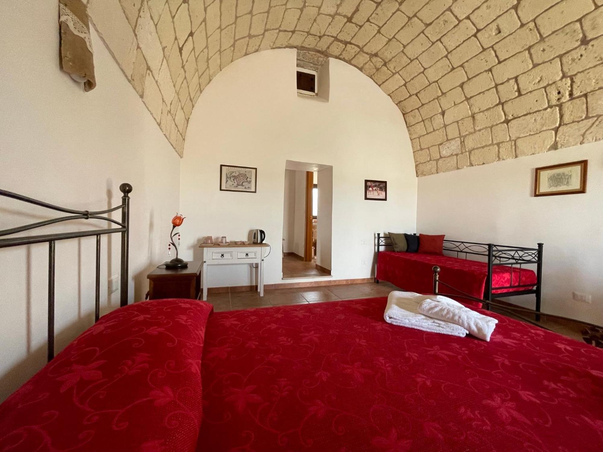 Agriturismo Masseria Saittole Carpignano Salentino Esterno foto